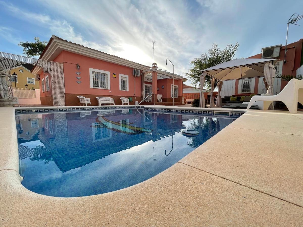 Villa Triana Sevilha Exterior foto